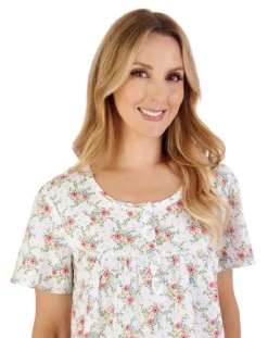 Ditsy Floral Print 42