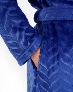 Embossed Pattern Fleece 46