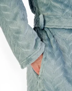 Embossed Pattern Fleece 46