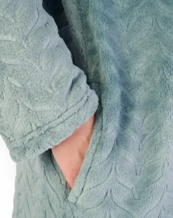 Embossed Pattern Fleece 50