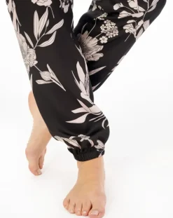 Satin Floral Print Round Neck Pyjama Set GL04710