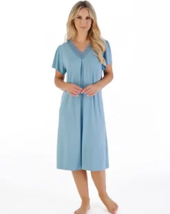 Supersoft Solid Colour 40" Nightdress GL07702